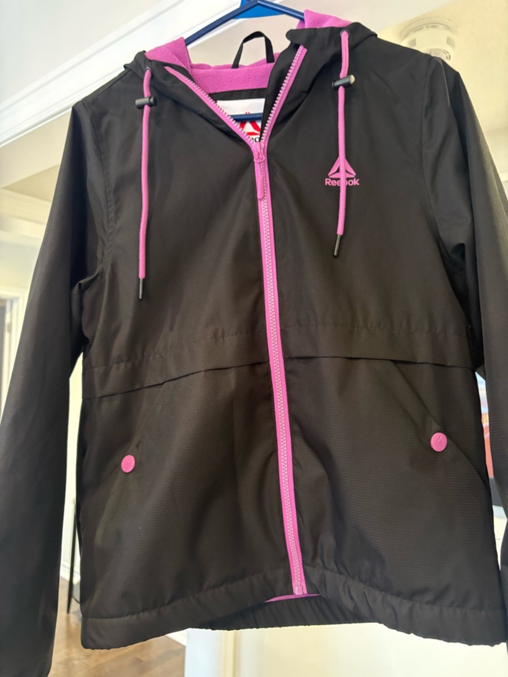 XS Reebok Women’s Black Jacket with Purple Trim Hooded Windbreaker - Picture 2 of 5